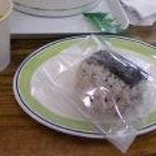 十六穀米おにぎり