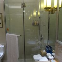 シャワーブース