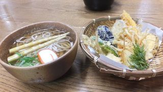 天ぷらそば、山菜そば美味しかった