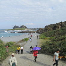 海岸の遊歩道。