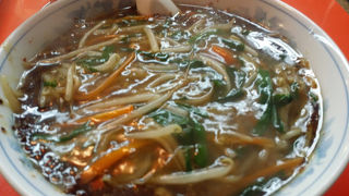 大井町の裏路地　絶品　あんかけもやしラーメン