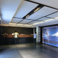 フロントロビーの富士山は何を物語る