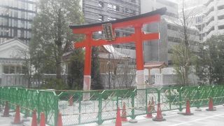 ?ﾘﾚｯｼｭ中と?完成した後で「福徳神社」〜日本橋〜