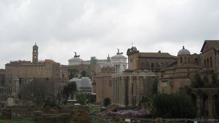 ローマの強大な力と歴史を感じる遺跡