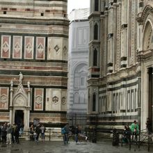 こちらが鐘桜の入り口