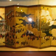 象や猿、石（タイル）の床の南蛮寺など異国風の題材