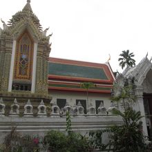 ワット・ラーチャボピット