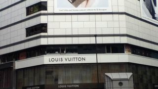 新宿のヴィトン