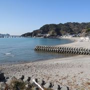 なんといっても景色がいい海水浴場