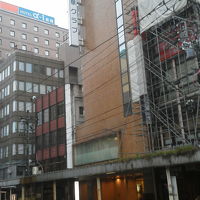 フロントにはクリスマスツリーがすでにあったような