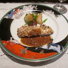 とても柔らかく、香りの良い若鶏でした 