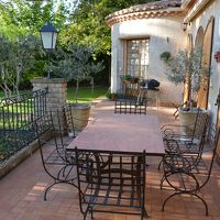 暖かい日ならこちらのテラスで朝食を頂けます。