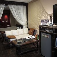 この左手に和室。写真では伝わりにくいですが（汗）広いです