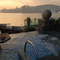 屋外のジャグジーからの景色も素敵です。