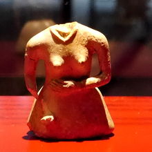 オホーツク文化女性像