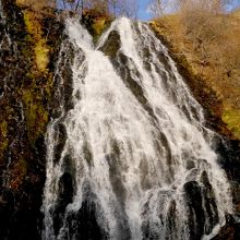 オシンコシンの滝