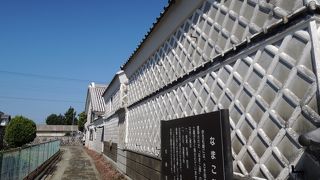 江戸末期のなまこ壁。美しい～