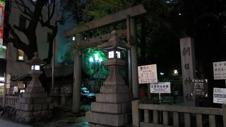 名古屋の守護神・・・街明かりに照らされて