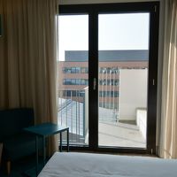 喫煙用程度だがバルコニーもある。多分全室