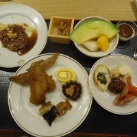 お肉や寿司、サザエなど食べ放題だけどレベル高いです。