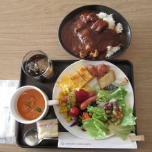 成田空港国際線 JALサクララウンジ