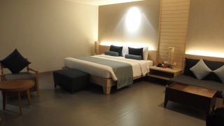 アシュリー ハイツ ホテル パトン