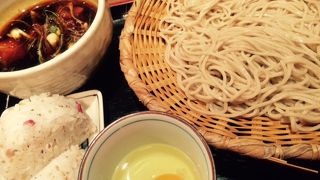 店内は広い。そしてランチに最適