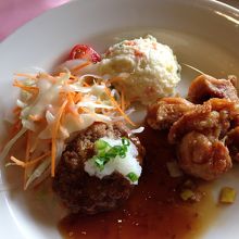 洋食屋さんのランチ