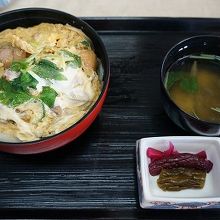 シンプルな親子丼