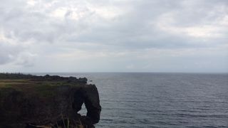 沖縄の観光スポット・象さんの鼻に見える？