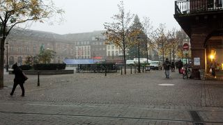 旧市街の中心地。