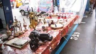 生活感のある蚤の市