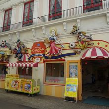 可愛らしいキャラクターカフェ