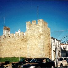 中世そのままのエヴォラの城壁