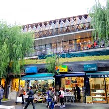 サムジキルの周辺の様子