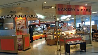 福岡空港第2ターミナルのベーカリー＆カフェ バンテルン