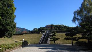 大和朝廷の創始者、崇神天皇のお墓。