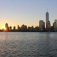 ホテル近くから見た日の出