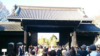 乾通り一般公開では、乾門が出口です。