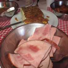 ハムとオムレツ