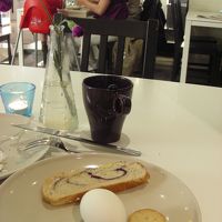 フレッシュフルーツもあったがスクランブルエッグはなかった