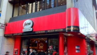 角で目立ちます