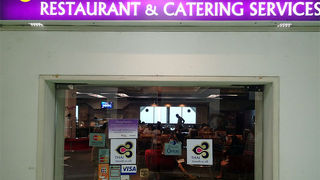 プーケット空港のレストラン / 軽食からディナーまで