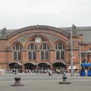 駅構内に観光案内所あり