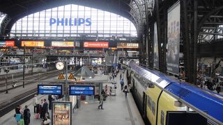 構内のお店が充実