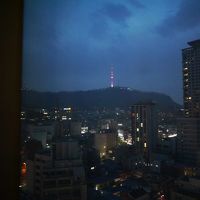 部屋からみるソウルタワー