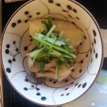 白身の煮物です。あっさりしていて箸が進みます。