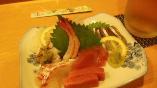 地元の魚をたべる