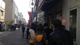 人気の洋食＋ラーメン店