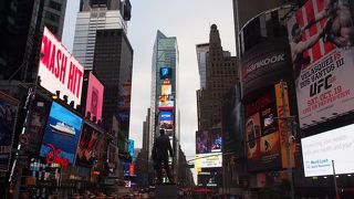 至る所にyellow cab